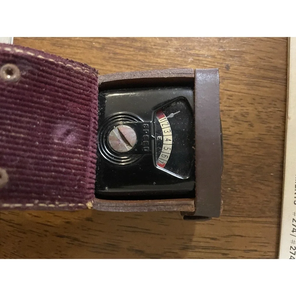 POLAROID ORIGINAL GENUINE VINTAGE EXPOSURE METER PR-22 w/ LEATHER CASE & Books